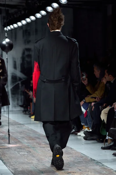 Look 91